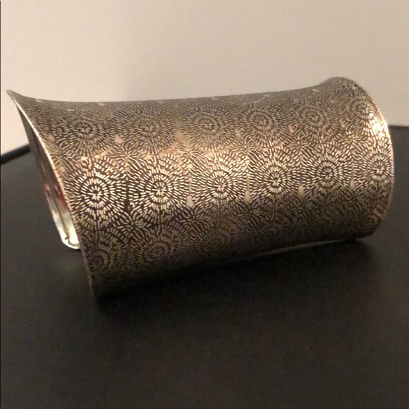 BOHEMIAN SILVER CUFF ETCHED W/BLACK BRACELET - Picture 8 of 8